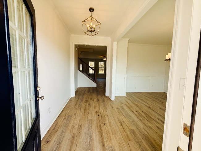 Photo - 7267 Millbrae Walk