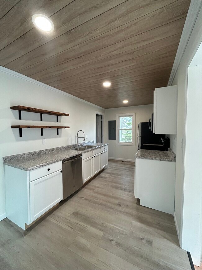 Photo - 1012 E 5th Ave