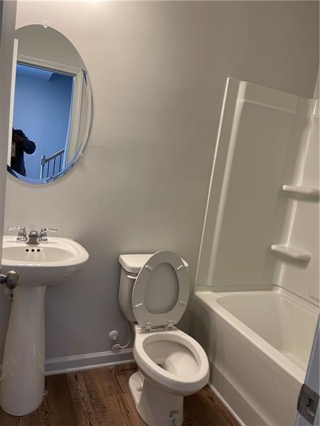 Photo - 240 Summerwood Ln