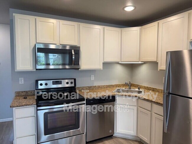 Photo - 808 7th Ave S Unidad 3