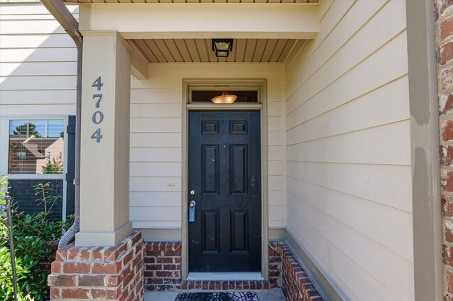 Photo - Great 5 Bedroom Home in Evans