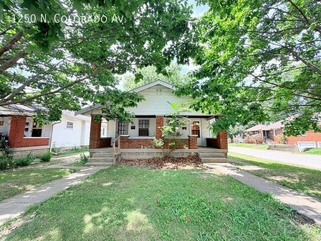 Building Photo - 1250 N Colorado Ave