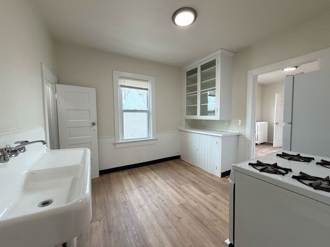 Photo - 828 S Maple Ave Unit Apt. C