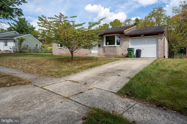 Photo - 3748 Tudor Dr