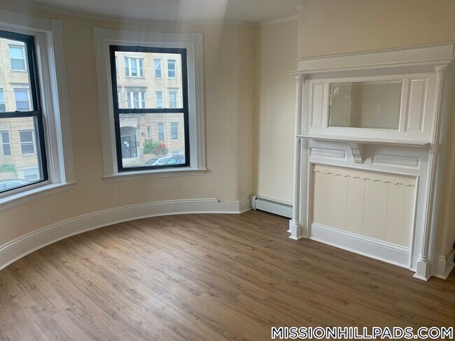 Photo - 882 Huntington Ave Unit 2