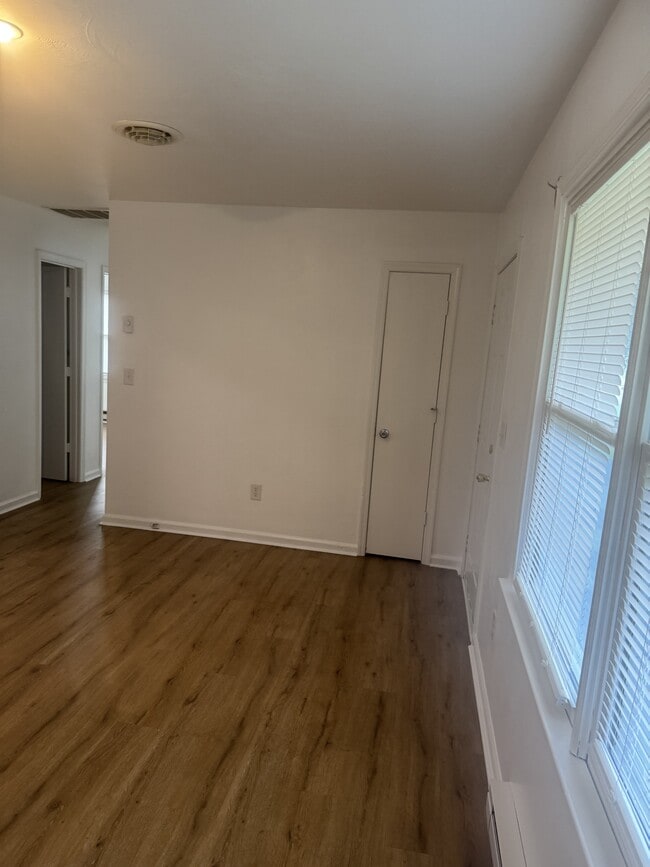 308 Elizabeth St Unit 1