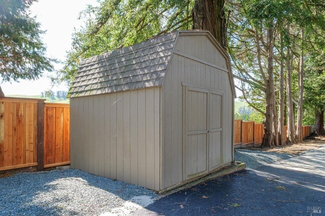 Photo - 3995 Roblar Rd