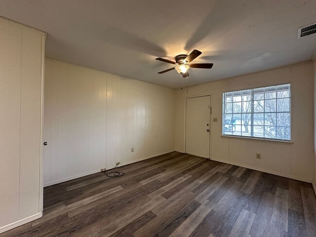 Photo - 3505 Elm St Unit A