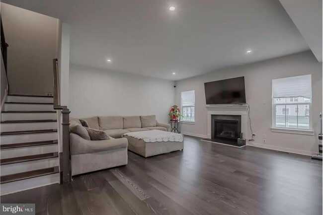 219 Felix Dr