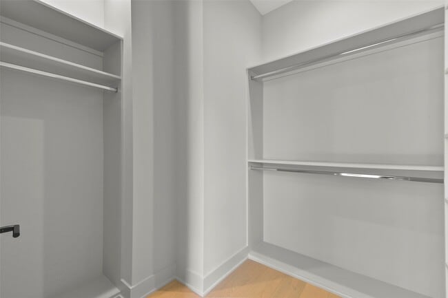 Building Photo - 1247 Peden St