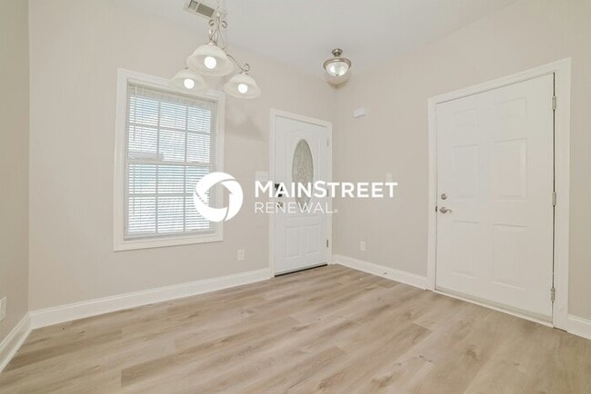 3 Bedroom Pet-Friendly Home in Corryton, TN with Main Street Renewal
