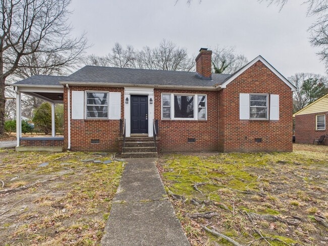 Building Photo - 637 Woodhaven Dr