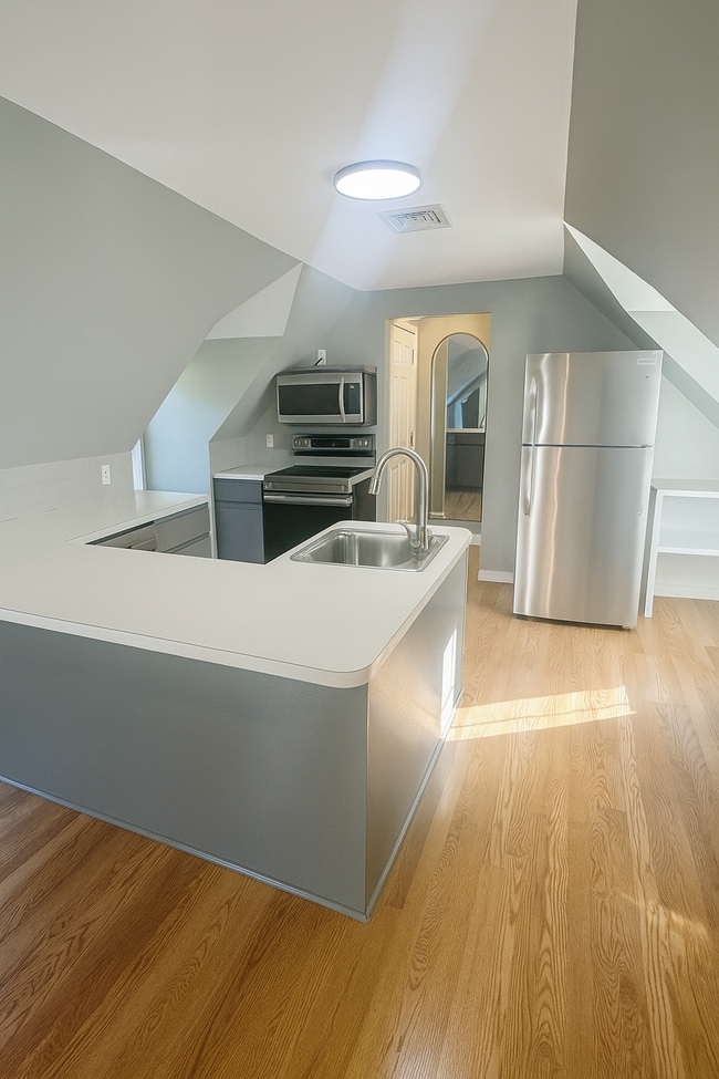 Photo - 1820 Albany Ave