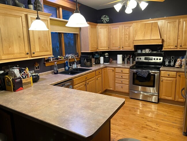 Photo - 155 Summer St