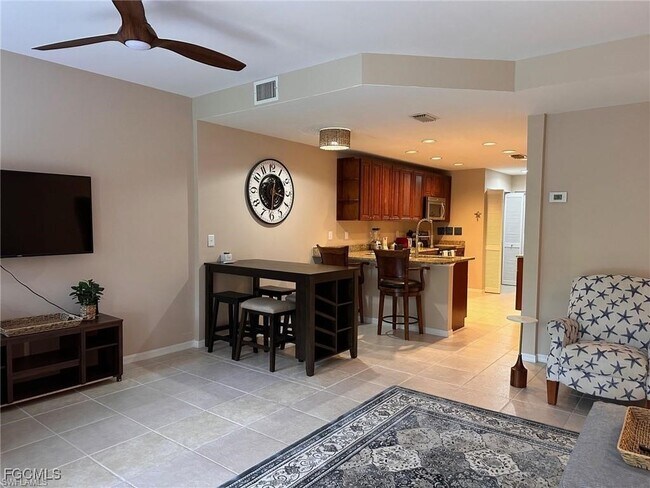 Photo - 12020 Champions Green Way Unidad 112