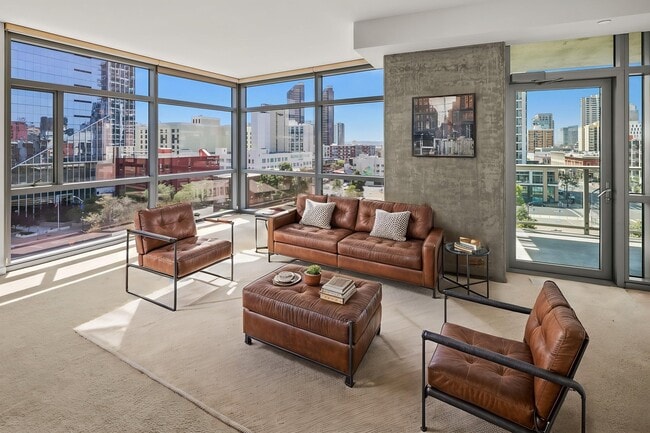 Building Photo - 800 The Mark Ln Unit 610