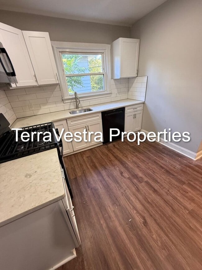 Building Photo - 326-328 S 5th St Unit 328 Rental