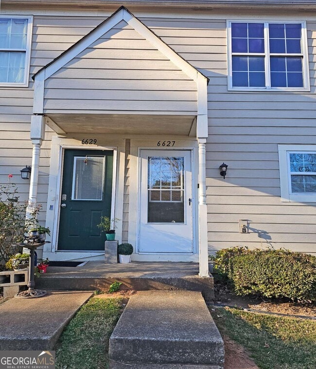 Photo - 6627 Banbury Ct NW