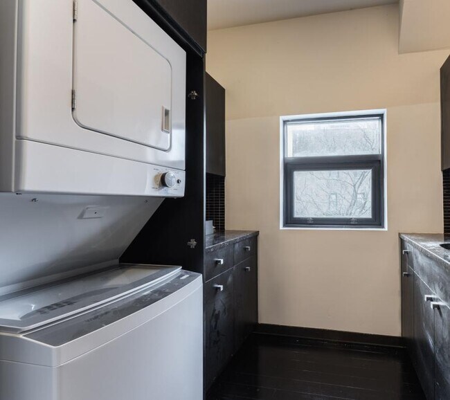Photo - 1 bedroom in Chicago IL 60610 Unit 2F