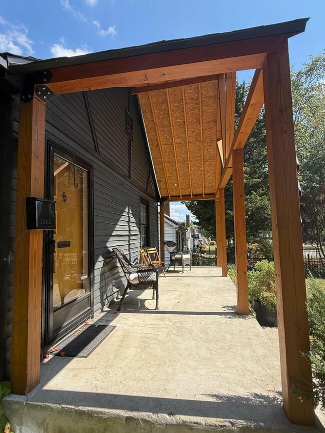 Photo - 667 Longview Dr