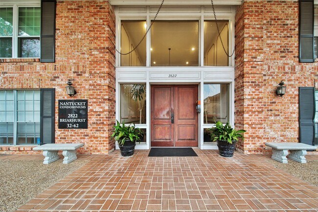 Photo - 2822 Briarhurst Dr Unit 45