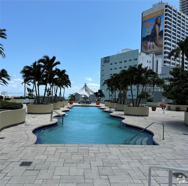 Building Photo - 244 Biscayne Blvd Unit 248 Rental