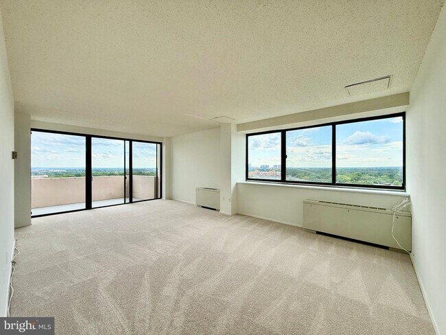 4141 Henderson Rd Unit 1206