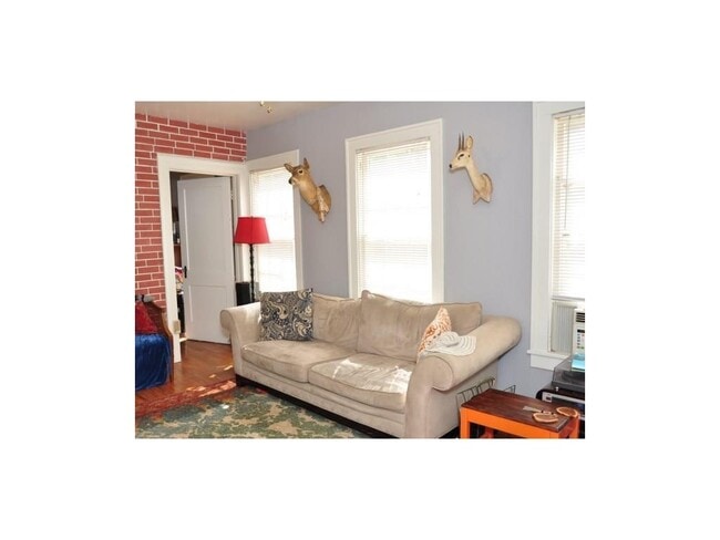 Photo - Great Garage Apartment in Hyde Park!