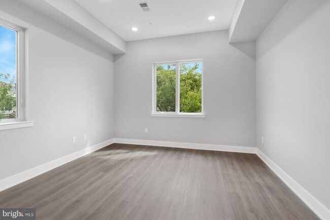 Photo - 2119 N Front St Unit 302