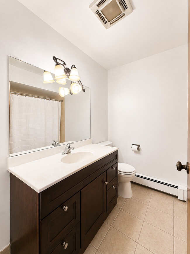 Photo - 5733 W 103rd St Unit 2W