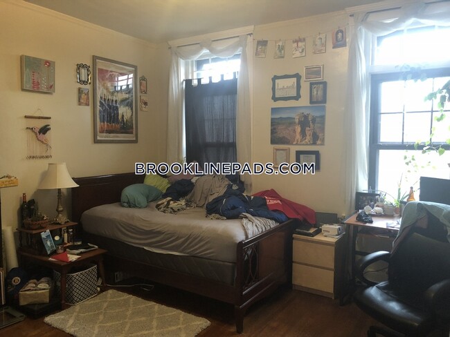 Photo - 1247 Beacon St Apartment Unit 2