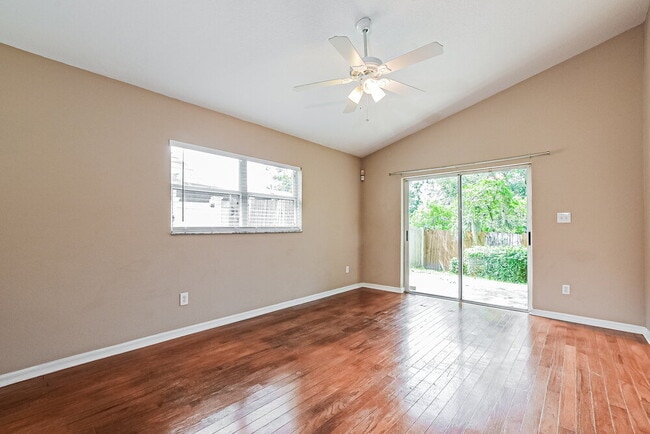 Photo - 10129 Dean Point Pl