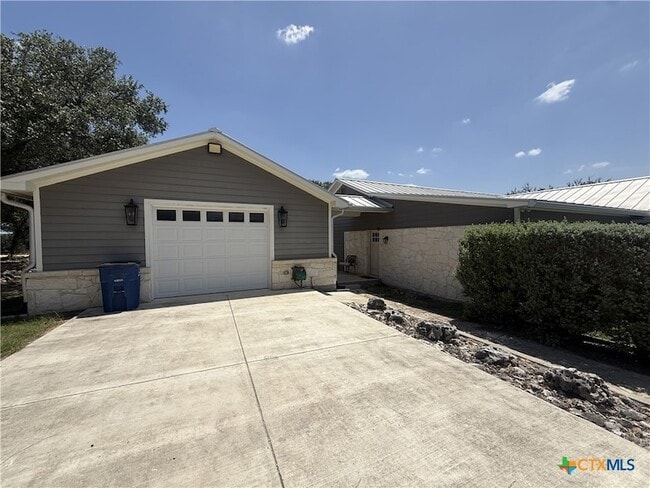 Photo - 4130 Summit Dr