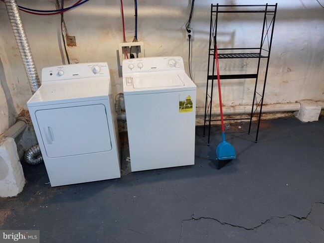 Photo - 5207 Hazel Ave