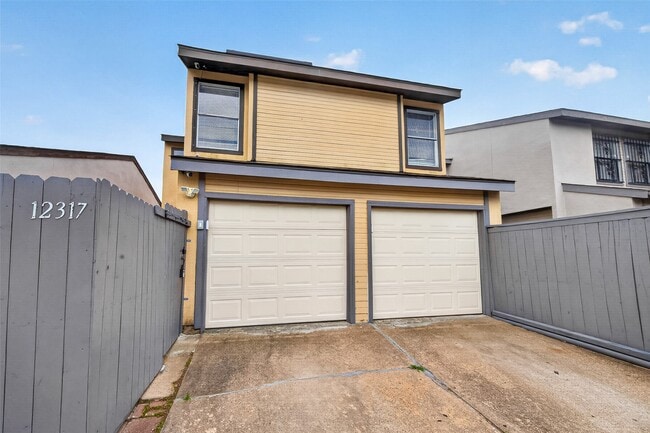 Photo - 12317 Crest Lake Dr