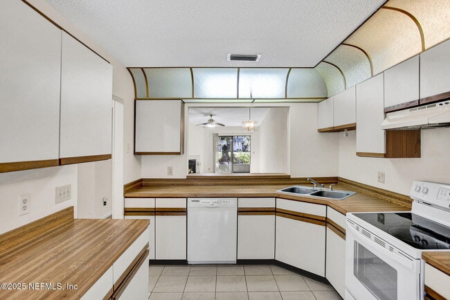 Photo - 7623 Baymeadows Cir W Unit 2024