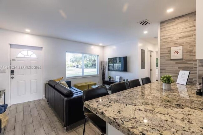 Photo - 5841 NE 3rd Ave