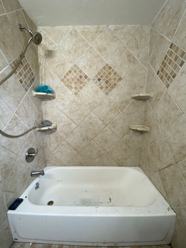 Photo - Spacious 3 Bedroom House