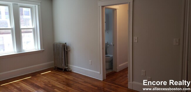 Photo - 1615 Commonwealth Ave Unit 33