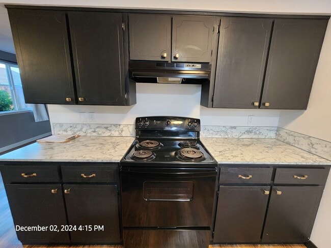 Photo - 1853 NW Adams St