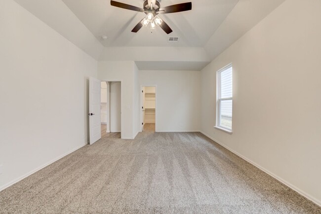 Photo - 4 BEDROOM CAPITAL HOME IN SAND SPRINGS!!!