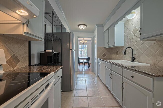 Building Photo - 359 N Post Oak Ln Unit 225 Rental