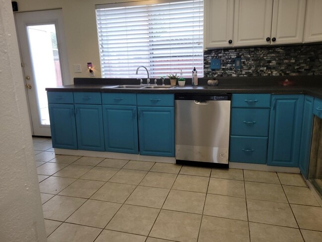 Photo - 10813 Sandpiper Dr