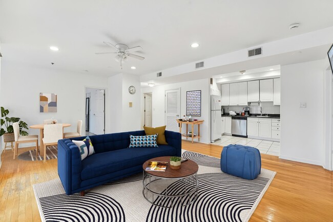 Photo - 119 Madison St Unidad 4E Rental