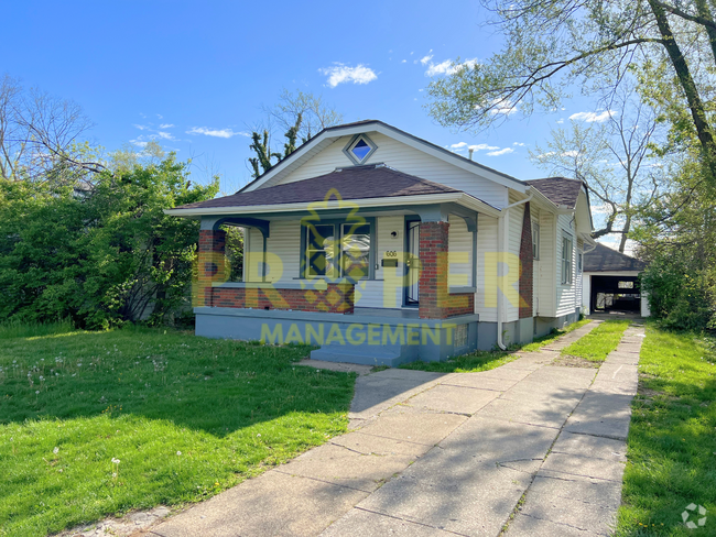 Building Photo - 2 bedrooms 1 bathroom Rental