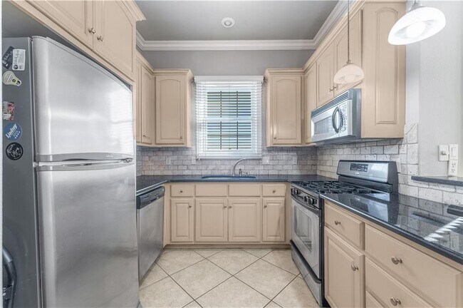 Photo - 2612 S Everest Ave