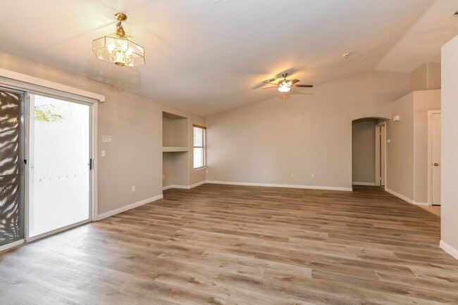 Photo - 1113 Nordyke Ave