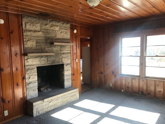 Photo - 2 Bedroom House - Pet Friendly