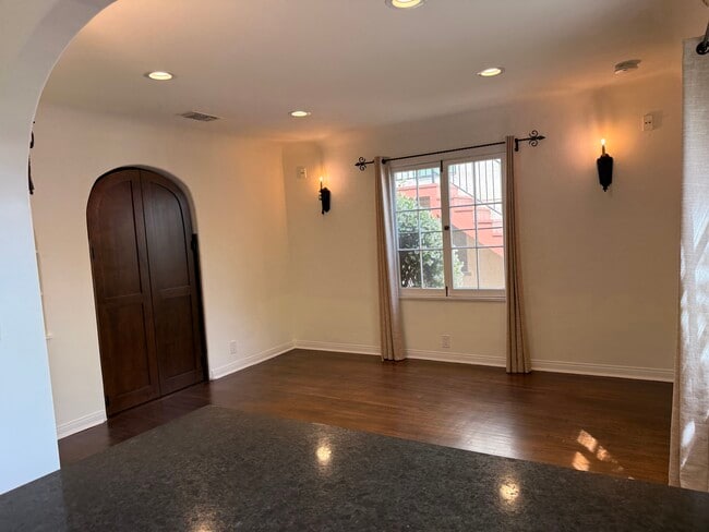 Living Room - 939 Hammond St