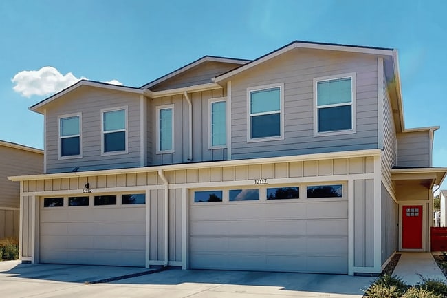 Building Photo - Clear Ridge Townhomes